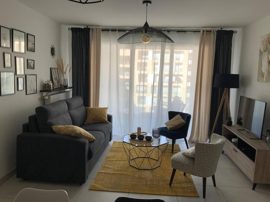 Logement Cosy Climatise Avec Parking آيكس أومبروفينس المظهر الخارجي الصورة