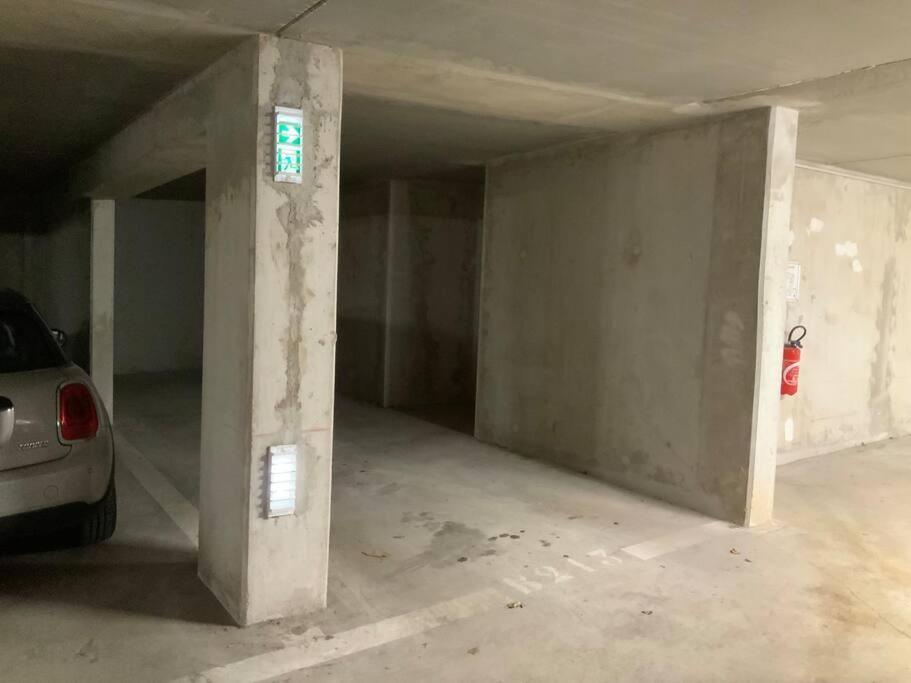 Logement Cosy Climatise Avec Parking آيكس أومبروفينس المظهر الخارجي الصورة
